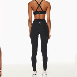TnaBUTTER™ Cheeky Hi-Rise Legging
